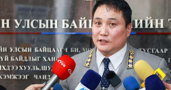 Ч.Тамир: Гаалийн ажилтны гэрээс 60 мянган рубль, 10 үл хөдлөх хөрөнгийн гэрчилгээ олдсон