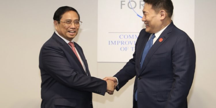 Монгол Улсын Ерөнхий сайд Л.Оюун-Эрдэнэ, БНСВУ-ын Ерөнхий сайд Фам Минь Жинь нар уулзав