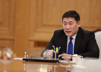 Л.ОЮУН-ЭРДЭНИЙН АМЕРИК ДАХЬ АЙЛЧЛАЛЫН АМБИЦ