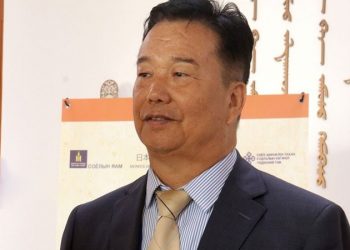 ВАН МАНДУГА: ХЭЛНИЙ СОЁЛ, ШҮҮМЖ СУДЛАЛГҮЙГЭЭР МОНГОЛЫН УРАН ЗОХИОЛ ХӨГЖИХГҮЙ