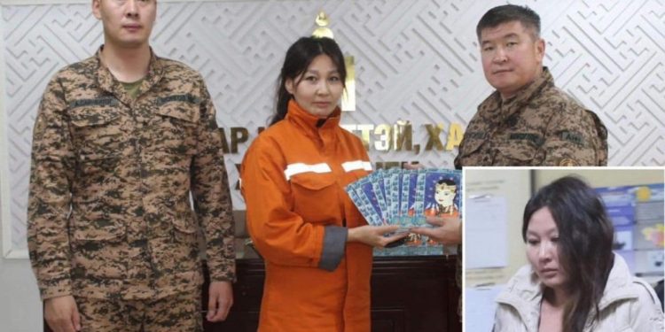 ХҮМҮҮЖИГЧ Ч.БАТТУУЛ “БИ АРГАДЪЯ” ШҮЛГИЙН НОМОО ГАРГАЖЭЭ