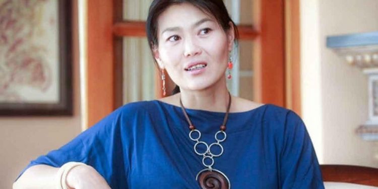 Ардчилсан эмэгтэйчүүдийн өөр өнгө: Ц.Уянга, Н.Одонгуа