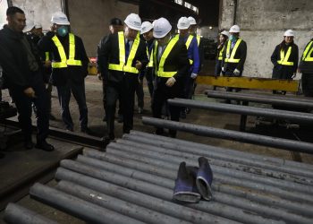 Дарханы төмөрлөгийн үйлдвэр нь гангийн үйлдвэрлэлийн суурь болох ёстойг Ерөнхий сайд онцлов