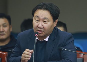 М.Ганбаатарыг төрсөн дүүгийнх нь хамт шалгаж эхэлжээ