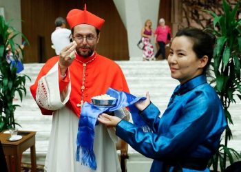 Загалмайн шашин ба Папын айлчлал