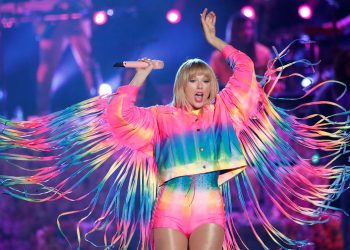 Тейлор Свифт, Бейонсийн тоглолт АНУ-ын дотоодын нийт бүтээгдэхүүнийг 5.4 тэрбум ам.доллароор дэмжинэ