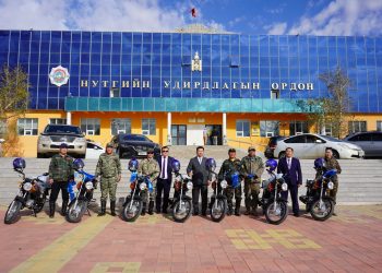 БАЙГАЛЬ ХАМГААЛАГЧДЫГ УНААЖУУЛАВ