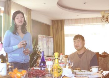 Насны бөгсөнд цайгаа хувааж уух хань ижилгүй байвал эмэгтэй хүн хэцүү