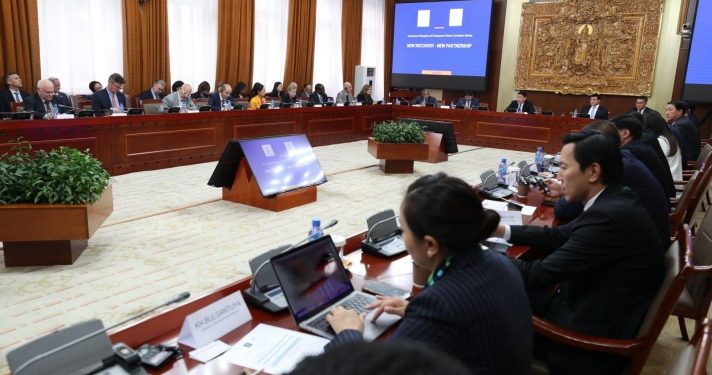 Л.Оюун-Эрдэнэ: Соёлын төв, спорт цогцолборыг заавал төр барьдаг байж болохгүй