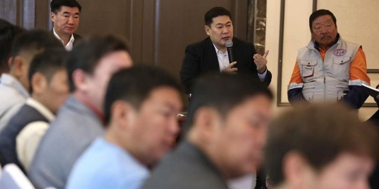 Улсын төсвөөр авто зам барихад ашиглах элс, хайрга, дайргыг 5000 дахин хямдрууллаа