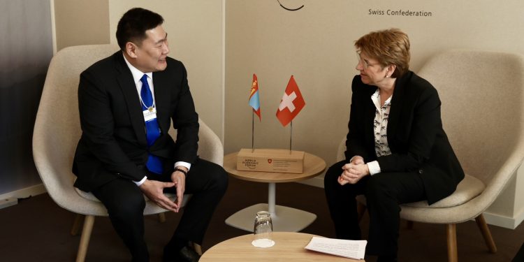 ӨВЛИЙН АЯЛАЛ ЖУУЛЧЛАЛЫГ ХӨГЖҮҮЛЭХ БОЛОМЖИЙН ТАЛААР ШВЕЙЦАРЫН ЕРӨНХИЙЛӨГЧТЭЙ УУЛЗАХ ҮЕЭР ЯРИЛЦЛАА