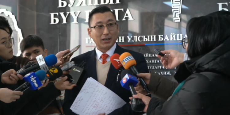 Сая төгрөгийн үнэлгээгээр оруулж ирдэг машины үнийг 9 сая болгосон гэв
