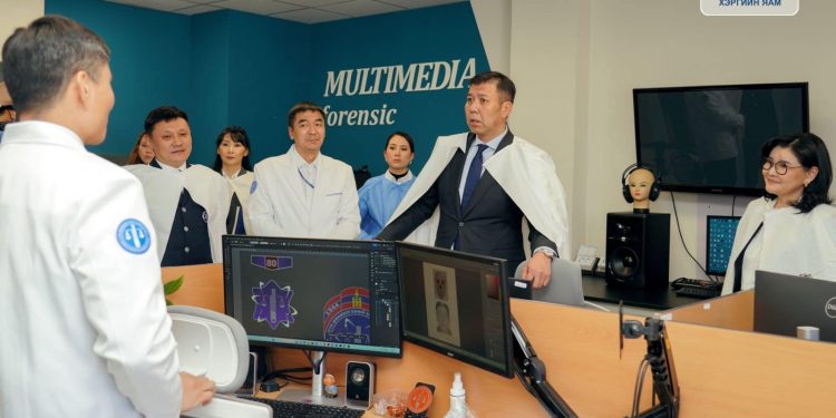 ШҮҮХ ШИНЖИЛГЭЭНИЙ БАЙГУУЛЛАГЫН ЛАБОРАТОРИУД ШИНЭ ШАТАНД ГАРЛАА