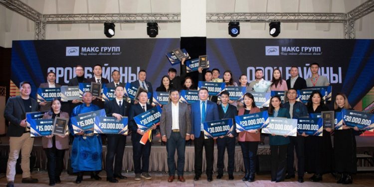 “Макс групп” 471 ажилтандаа 8,4 тэрбум төгрөгийн орон байрны урьдчилгаа олгожээ