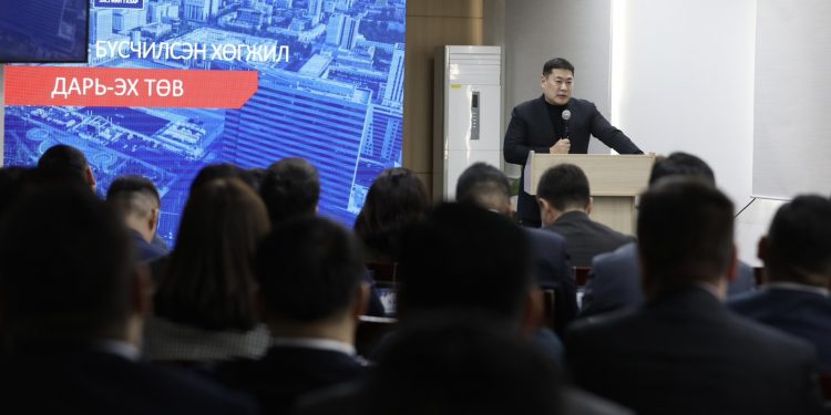 Нийслэлийг бүсчлэн хөгжүүлэх хоёр дахь уулзалтаа Ерөнхий сайд Дарь-Эхэд хийлээ