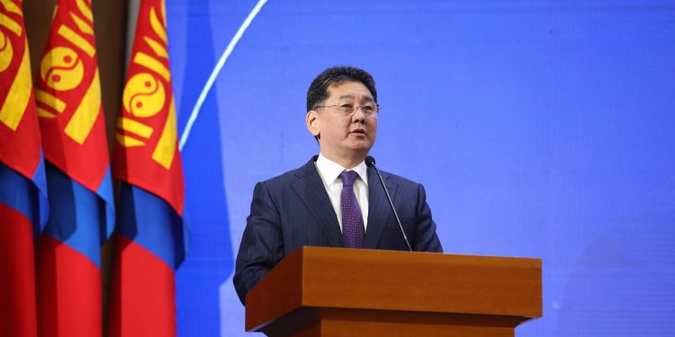 Тэргүүн шугамд үүрэг гүйцэтгэдэг Зэвсэгт хүчний бие бүрэлдэхүүнд гүн талархал илэрхийлье