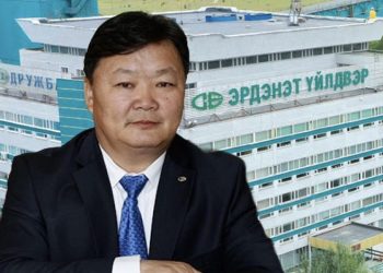 “Лексус-570” машиныг 16 сая төгрөгөөр худалдах шийдвэр гаргуулсан гэх “Эрдэнэт”-ийн ерөнхий инженер Т.Батмөнхийн гэрээс 36 ширхэг 100 долларын дэвсгэрт хурааж авчээ