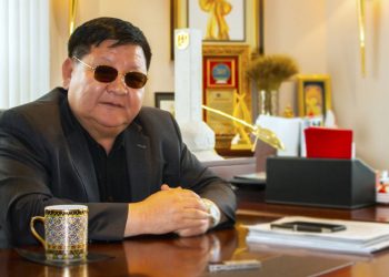 “Жигүүр Гранд”-ын Баттөрийн хоёр амьдрал