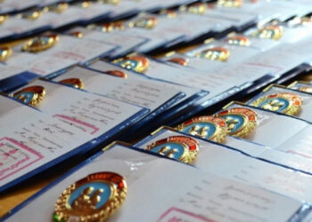 Эхийн алдар одонгийн шалгуурт өөрчлөлт оруулахаар хуулийн төсөл өргөн барив