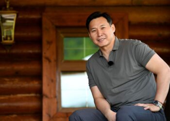 Хагалгааны өрөөнөөс төрсөн сайд