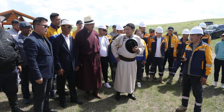 Ерөнхий сайд Л.Оюун-Эрдэнэ Өндөрхаан-Норовлин чиглэлийн авто замын ажилтай танилцлаа