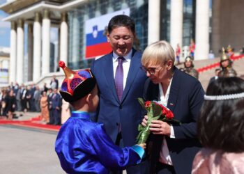 Бүгд Найрамдах Словени Улсын Ерөнхийлөгчийг албан ёсоор угтаж авлаа