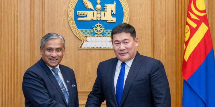 Ерөнхий сайд Л.Оюун-Эрдэнэ НҮБ-ын Суурин зохицуулагч болон ХХААБ-ын Суурин төлөөлөгч нарыг хүлээн авч уулзлаа