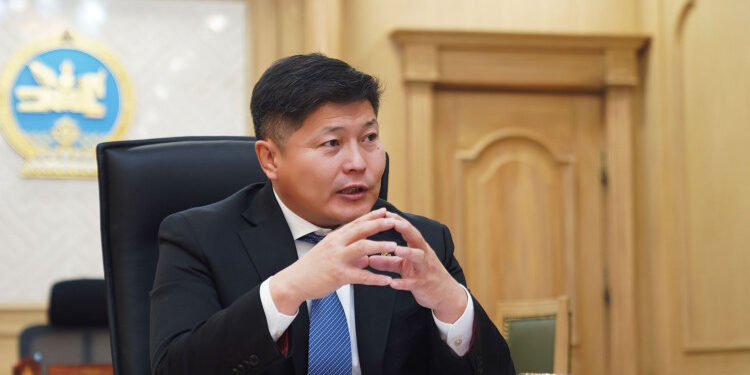 Х.Нямбаатар: Хотын хөгжил, бүтээн байгуулалтад түүчээлэх шилдэг хүмүүсээ нэр дэвшүүллээ