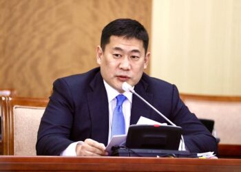 Л.Оюун-Эрдэнэ: Үнэхээр үзэл бодол таарахгүй бол явж болно…