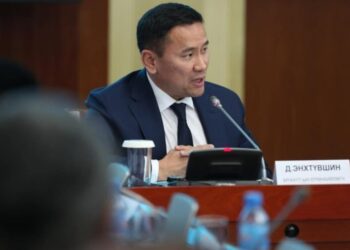 Ард түмнийг хуурдаг олигархуудын технологи төгсөрчээ. Гол дүр нь Д.Энхтүвшин…