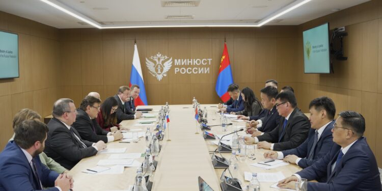 ХУУЛЬ ЗҮЙ, ДОТООД ХЭРГИЙН САЙД О.АЛТАНГЭРЭЛ ОХУ-Д АЛБАН ЁСНЫ АЙЛЧЛАЛ ХИЙВ