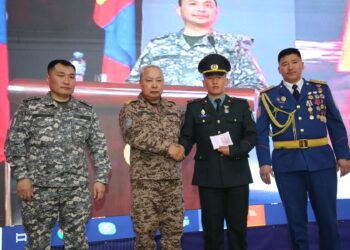 ХОВД ГОЛД ЖИВЖ БАЙСАН ХҮҮГИЙН АМЬ НАСЫГ АВАРСАН О.СҮЛДИЙГ “ШУДАРГА ЖУРАМ” МЕДАЛИАР ШАГНАЛАА