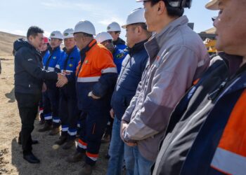 Ерөнхий сайд Л.Оюун-Эрдэнэ Багахангай-Хөшигийн хөндий чиглэлийн 102.5 км салбар төмөр замын трасстай танилцаж, бүтээн байгуулалтыг эхлүүллээ