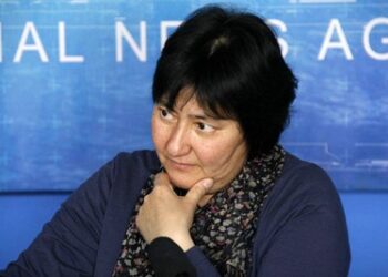 Ана Цендина: Аавын зохиосон Төрийн дууллыг төр өмчдөө авч байгаад үгийг нь өөрчилсөнд харамсдаг