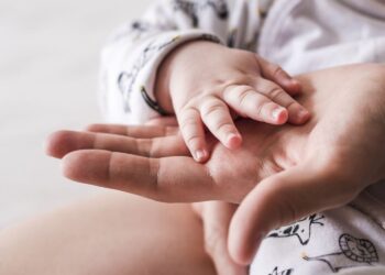 ХҮҮХДЭЭ АСРАН ХАМГААЛАХ ҮҮРГЭЭ БИЕЛҮҮЛЭЭГҮЙ ХҮНД ЯЛ ОНОГДУУЛАВ