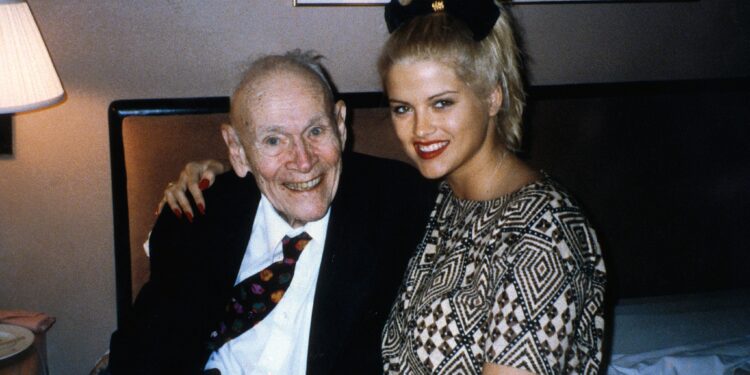 Тэрбумтны сүүлчийн хайр буюу 63 насны зөрүүтэй гэрлэлтийн түүх