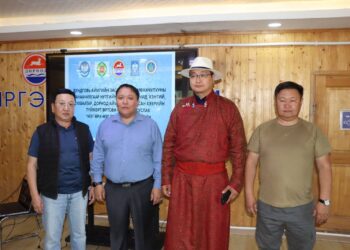 Дундговийнхон Зүүн гурван аймгийн түймэрт өртсөн малчдад 3506 бог мал хандивлав