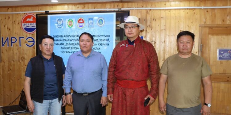 Дундговийнхон Зүүн гурван аймгийн түймэрт өртсөн малчдад 3506 бог мал хандивлав