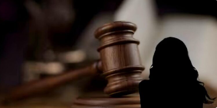 НУУЦ АМРАГТАЙГАА НИЙЛЖ НӨХРӨӨ ХӨНӨӨХӨӨР ЗАВДСАН ЭМЭГТЭЙД 13 ЖИЛИЙН ХОРИХ ЯЛ ОНООЖЭЭ