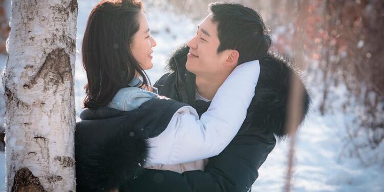 Элит гаралтай жүжигчин Jung Hae In