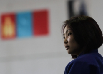 МУГТ Г.Отгонцэцэг: ИНГЭЖ ТАМИРЧДЫГ ДЭМЖИХГҮЙ ЭЭ!!!