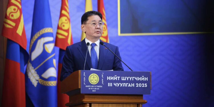 У.Хүрэлсүх: Шүүгч та өнгөний сүр, мөнгөний сүүдэрт бөхийх ёсгүй