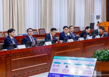 “Жавхлант”, “Шивээ толгой” ашиглалтын тусгай зөвшөөрлийн асуудлаарх нотлох баримтуудыг шинжлэн судалж байна