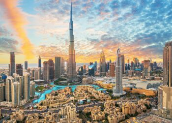 Солонгос залилагч Юүн Жаефилийг даган хөрөнгө оруулалтын 100 сая доллароо авахын тулд Дубай явж залилуулсан монгол компанийн захирал ХЭН БЭ?