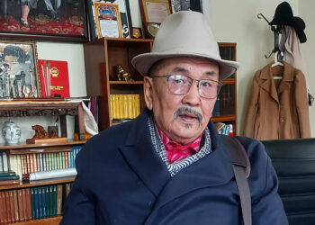 Өнөө үеийнхэнд эртний хаадыг танилцуулсан Тангадын Мандир