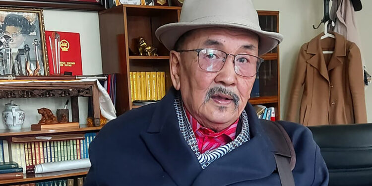 Өнөө үеийнхэнд эртний хаадыг танилцуулсан Тангадын Мандир