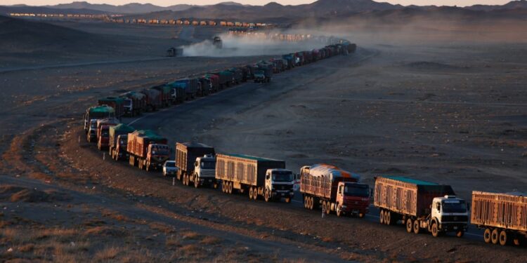 Өмнөговийн орон нутгийн хөгжлийн санд мөнгө байршуулах ёстой” хэмээн нүүрс тээврийн томчуудаас 110 сая залилсан Ж.Гарам-Очир, Б.Энхмандах нарын ХЭРГЭЭС …