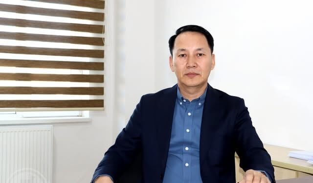 Дорнодын БОАЖГ-ын дарга А.Гантулга албаны тракторыг “модны нүх ухуулна” хэмээн авчруулж хувийн хадлангаа хаджээ