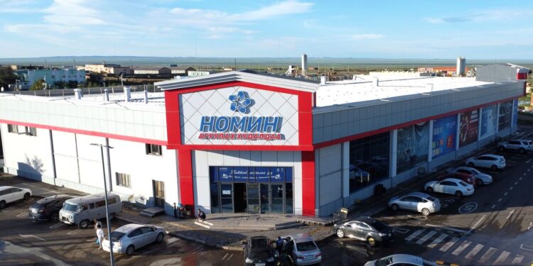 Айсан ахлах нягтлан бодогч нь хэргээ илчилсэнээр “Номин”-гийн захирлууд “Даланзадгад агуулах худалдаа”-нд 251 саяын “идэлт уулт” явагдсаныг мэджээ