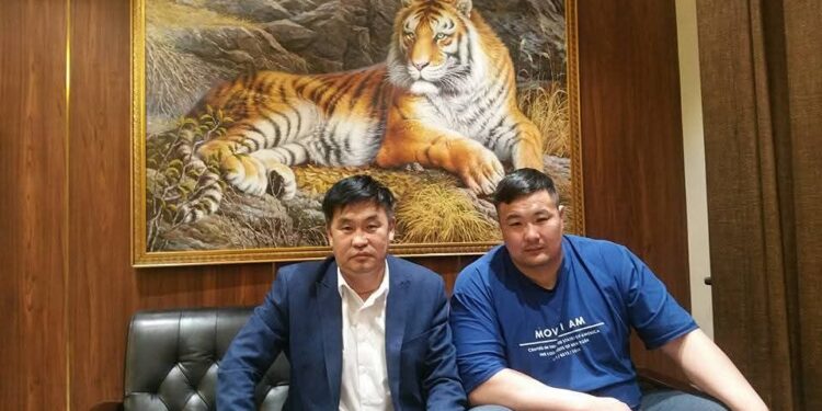 П.БҮРЭНТӨГС: БИ УУЛЫН ОРГИЛД Л ГАРНА ГЭЖ ЗҮТГЭДЭГ